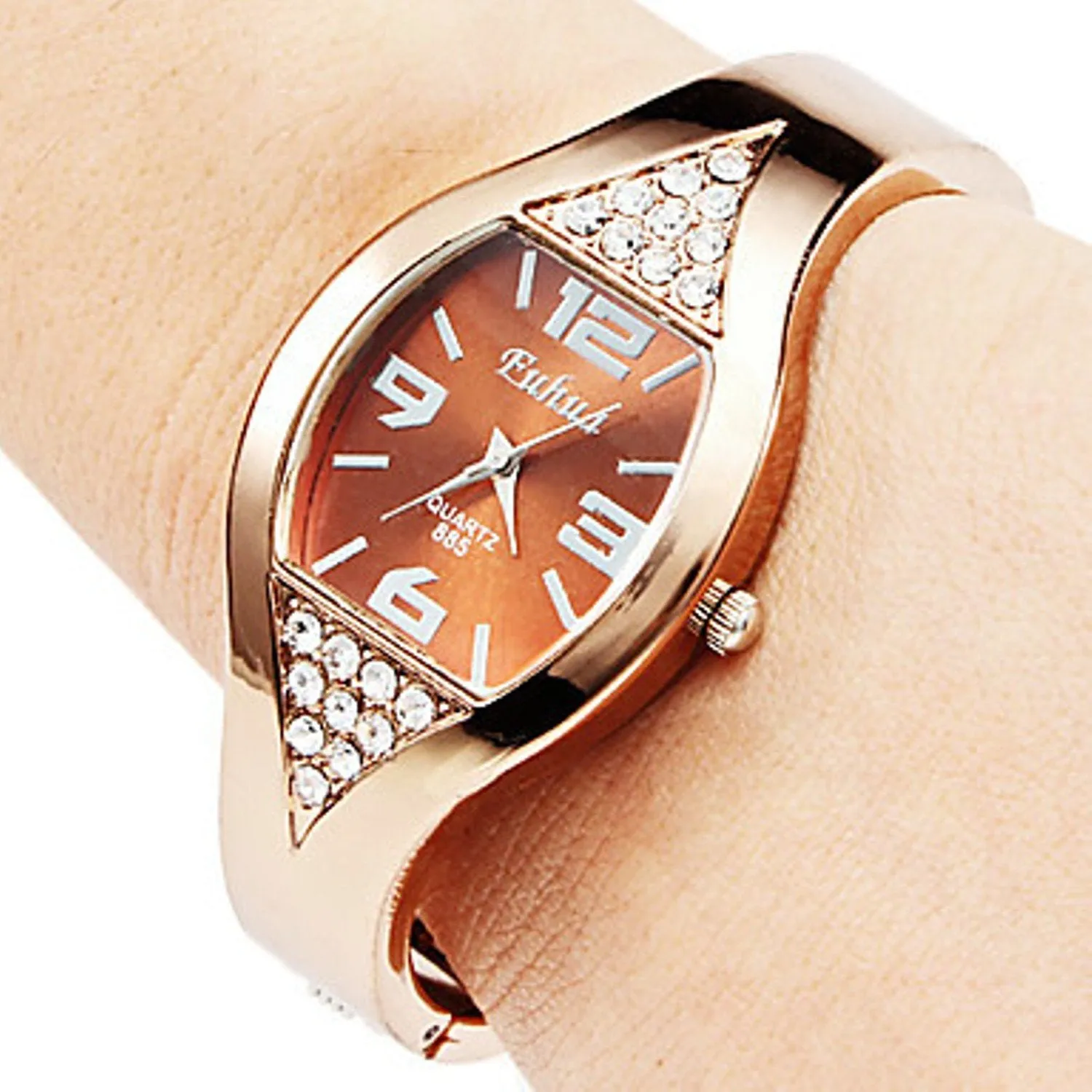 Casual Quartz Rose Gold Color Luxury Watch