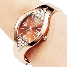 Casual Quartz Rose Gold Color Luxury Watch