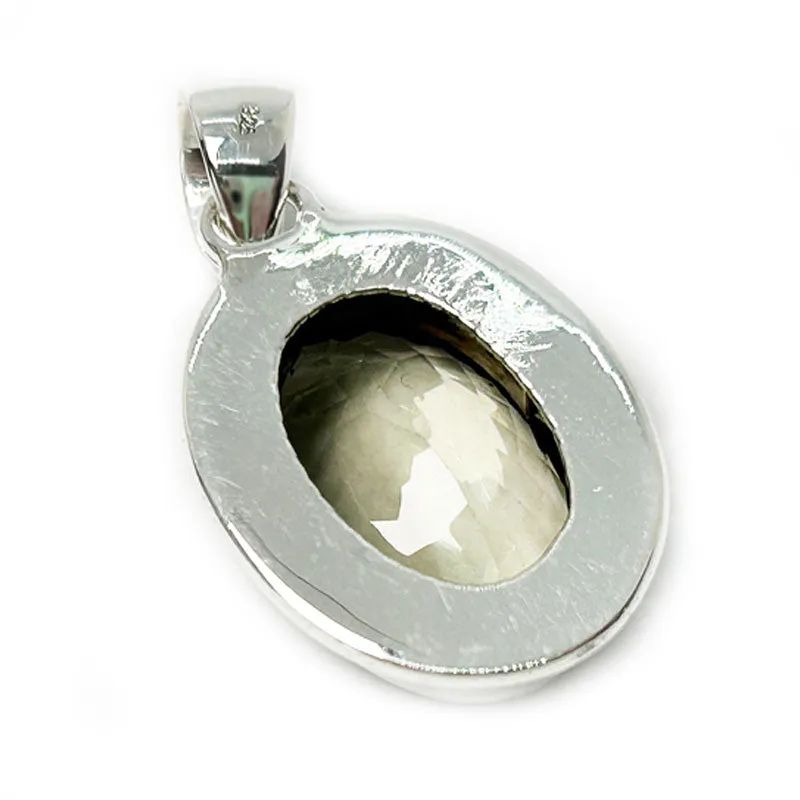 Clover Green Amethyst Oval Pendant