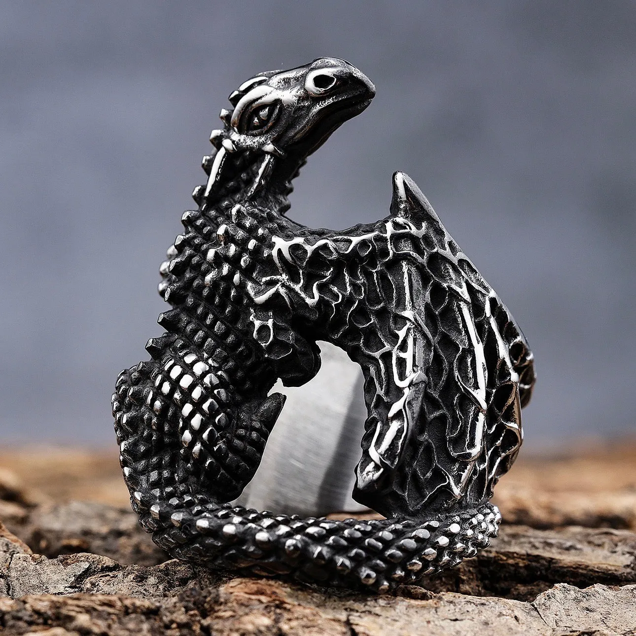 Dragon Ring - R26