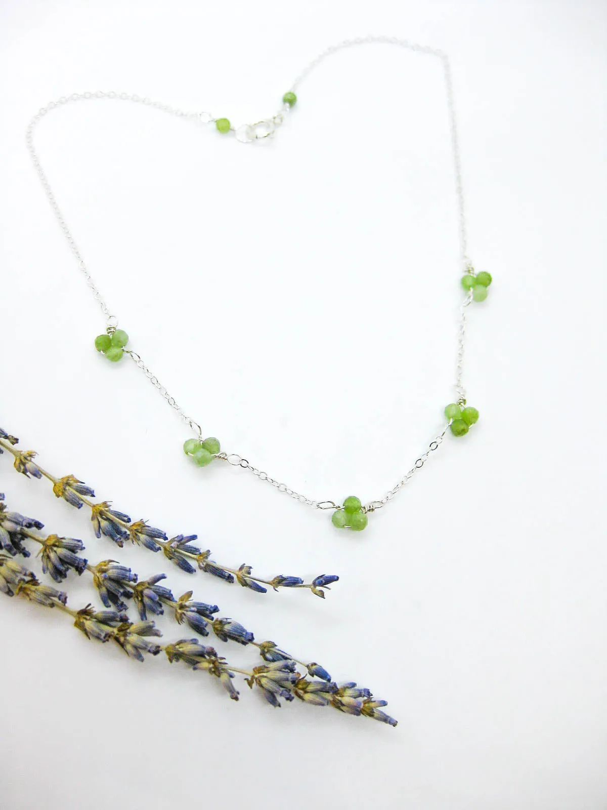 Hyacinth: Jade Choker - n545