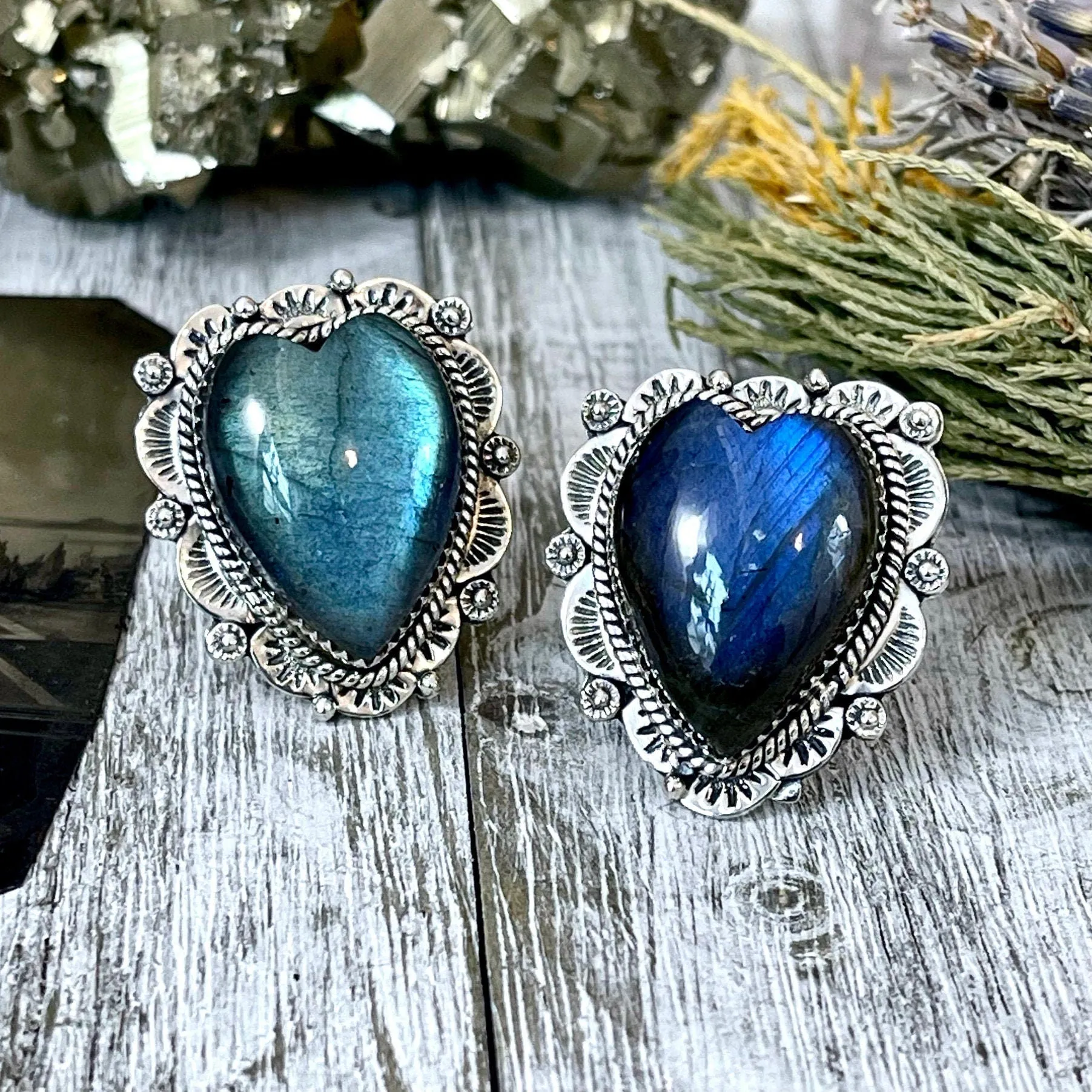 Labradorite Heart Crystal Statement Ring in Sterling Silver 925 - Adjustable to Size 6 7 8 9 - Designed by FOXLARK Collection