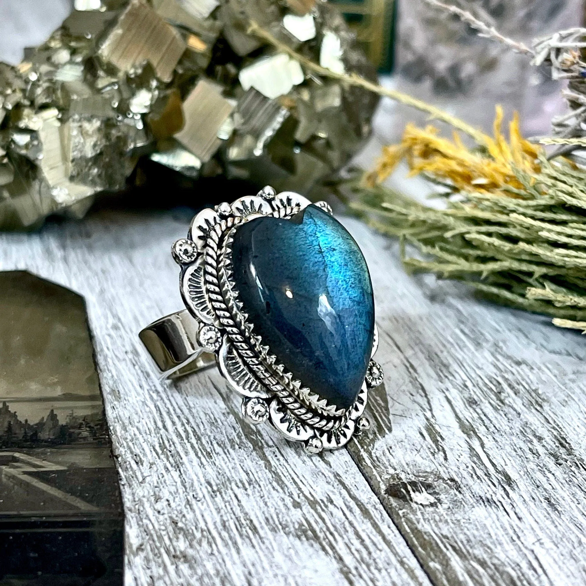 Labradorite Heart Crystal Statement Ring in Sterling Silver 925 - Adjustable to Size 6 7 8 9 - Designed by FOXLARK Collection