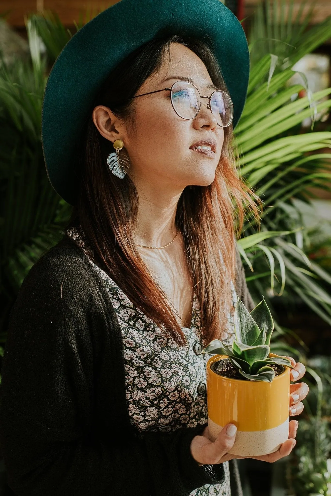 Monstera Leaf Dangle Earrings - Clear and Gold