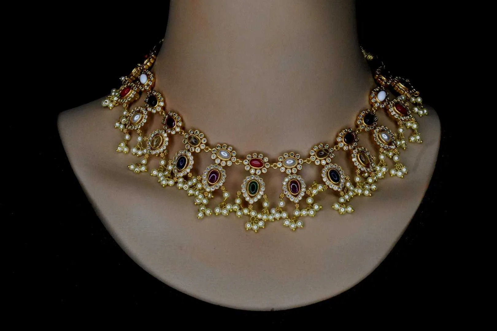 Navaratna Guttapusalu Necklace Set