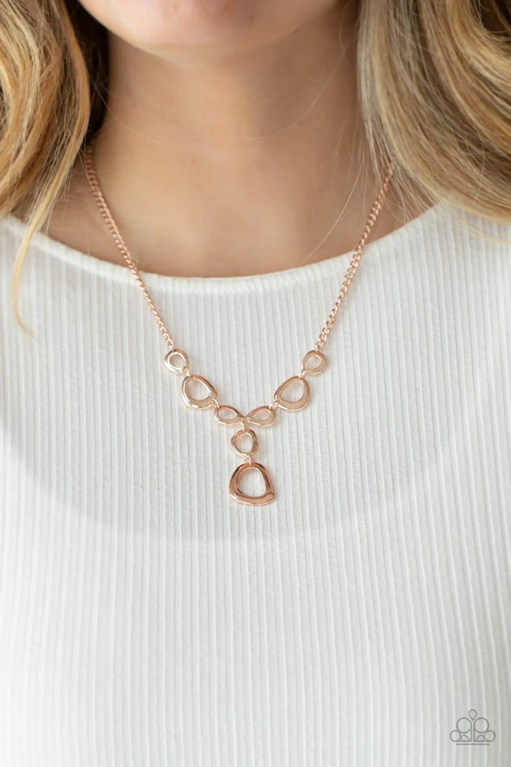 Paparazzi Accessories - So Mod - Rose Gold Necklace