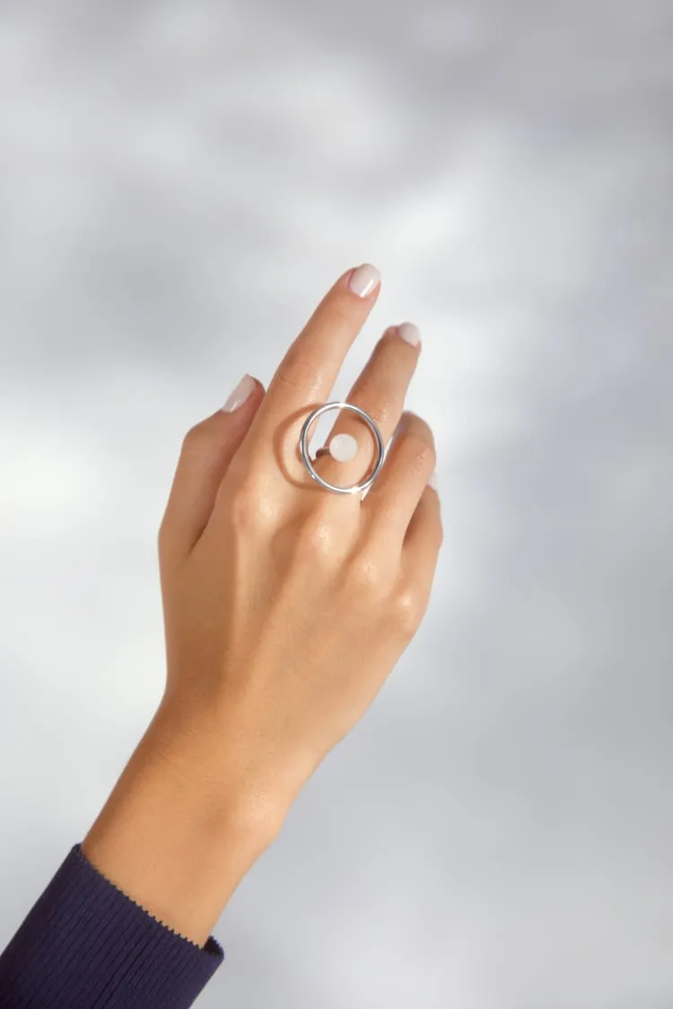 Silver circular ring with pearl